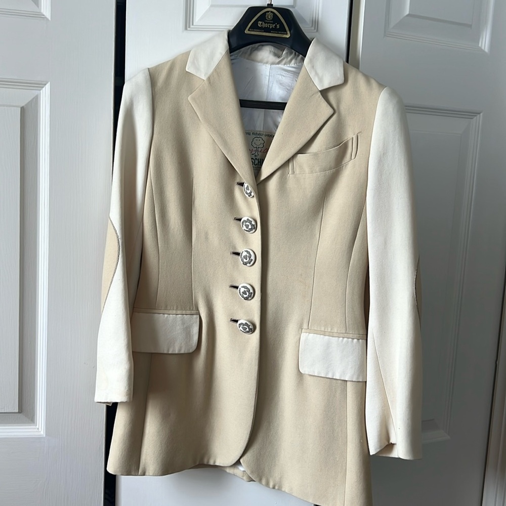 Women’s Moschino blazer